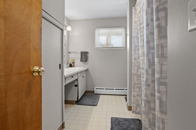 1904 4th Street S, Moorhead, MN 56560