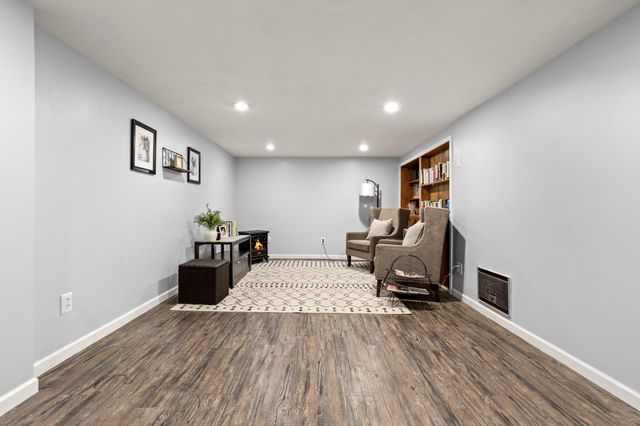 1904 4th Street S, Moorhead, MN 56560