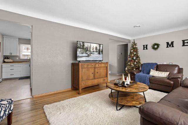 1904 4th Street S, Moorhead, MN 56560