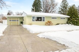 1904 4th Street S, Moorhead, MN 56560