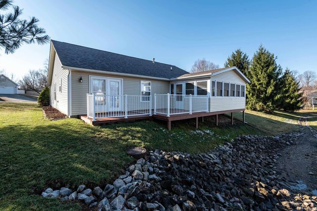 5393 N Hanna Court, Bloomington, IN 47404