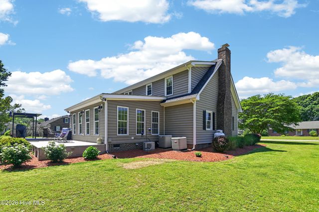 1602 Darian Drive, Elizabeth City, NC 27909