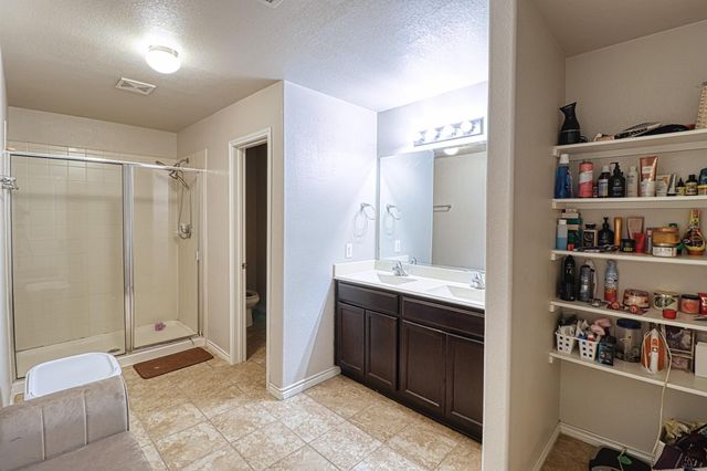 2735 Diamond Vista Lane, Rosharon, TX 77583