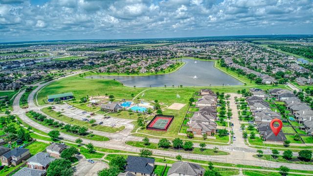2735 Diamond Vista Lane, Rosharon, TX 77583