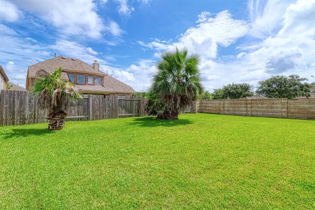 2735 Diamond Vista Lane, Rosharon, TX 77583