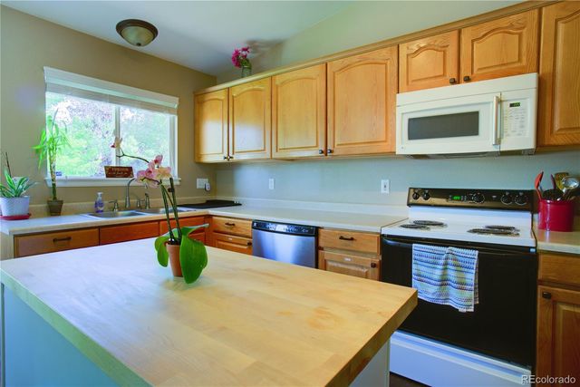 9765 Moss Rose, Highlands Ranch, CO 80129