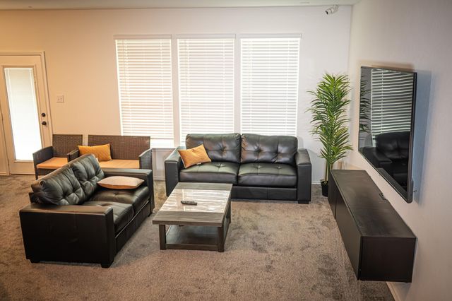 13808 Eleanor Roosevelt ST, Manor, TX 78653