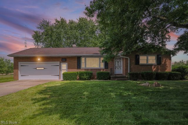 8000 Parks Avenue NE, Alliance, OH 44601