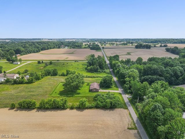 8000 Parks Avenue NE, Alliance, OH 44601