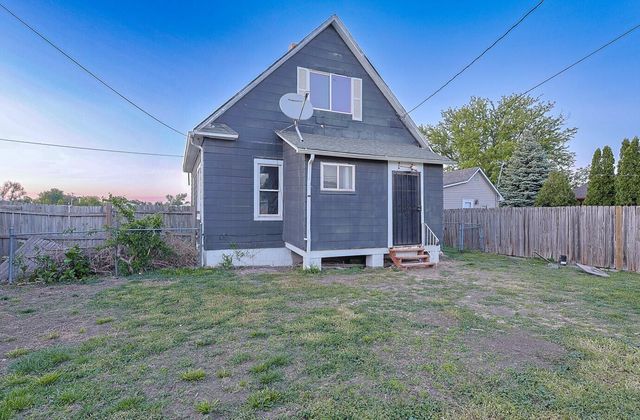 3227 2ND Avenue, Council Bluffs, IA 51501