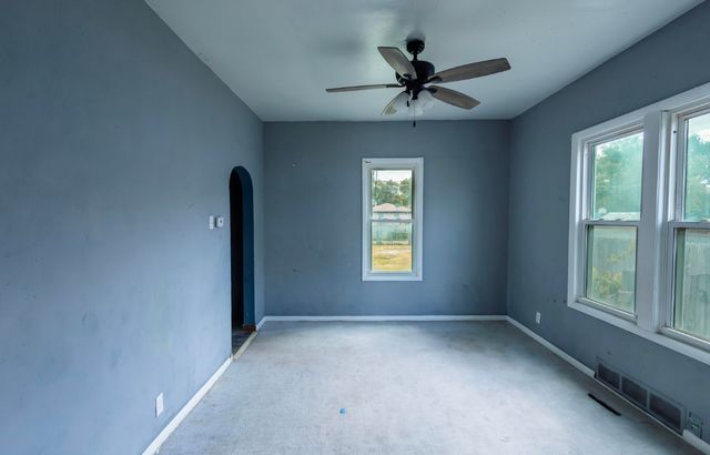 3227 2ND Avenue, Council Bluffs, IA 51501