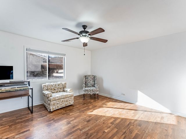 159 Chatham Court B, Bloomingdale, IL 60108