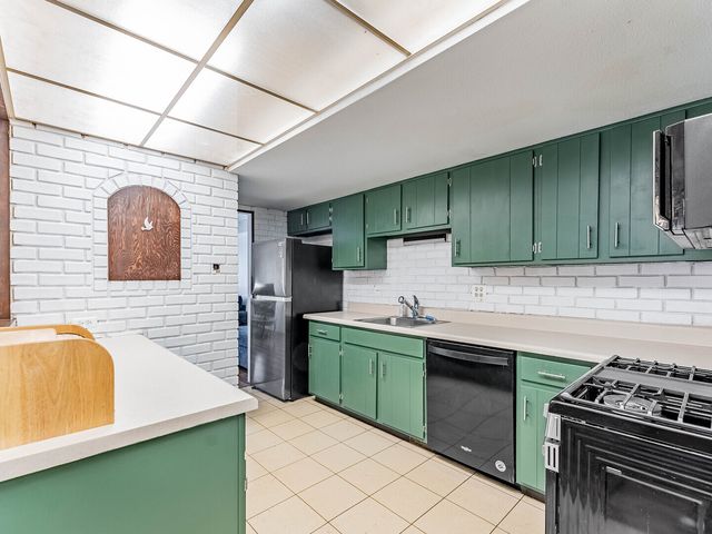 159 Chatham Court B, Bloomingdale, IL 60108