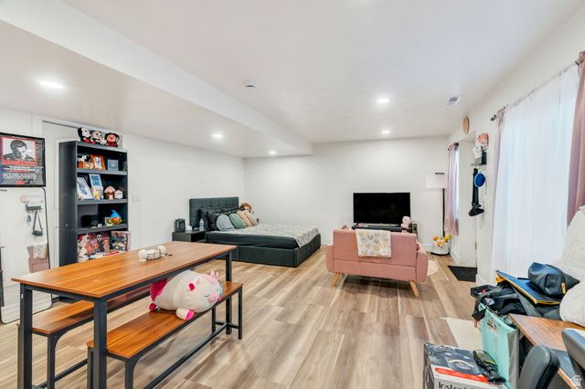 917 N OLSON DR, Saratoga Springs, UT 84045