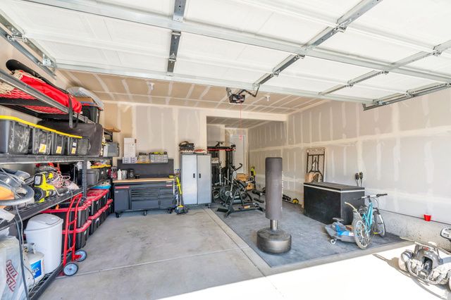 917 N OLSON DR, Saratoga Springs, UT 84045