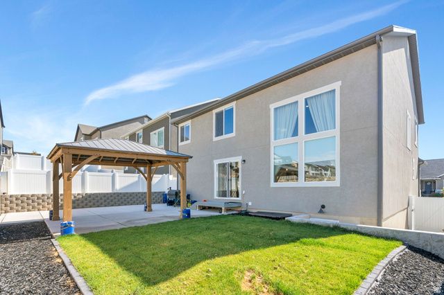 917 N OLSON DR, Saratoga Springs, UT 84045