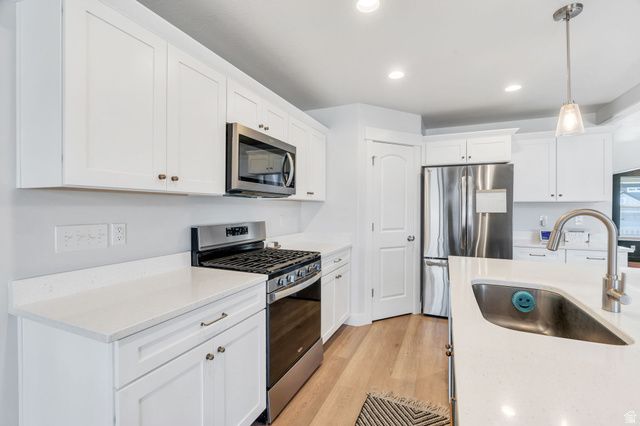 917 N OLSON DR, Saratoga Springs, UT 84045