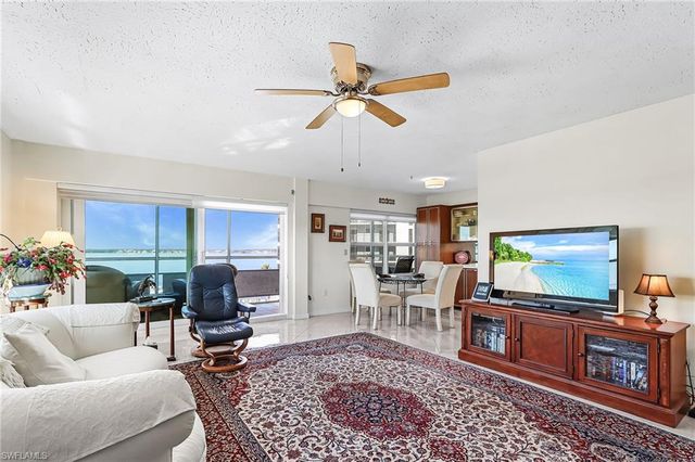 2350 W 1st ST 701, Fort Myers, FL 33901