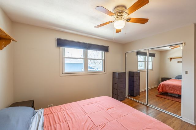 751 Leaf Court, Bartlett, IL 60103