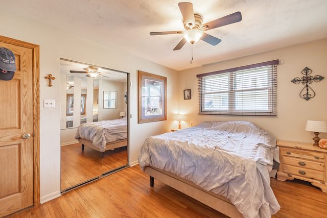 751 Leaf Court, Bartlett, IL 60103