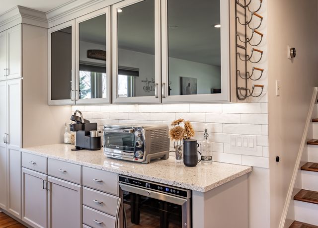 751 Leaf Court, Bartlett, IL 60103