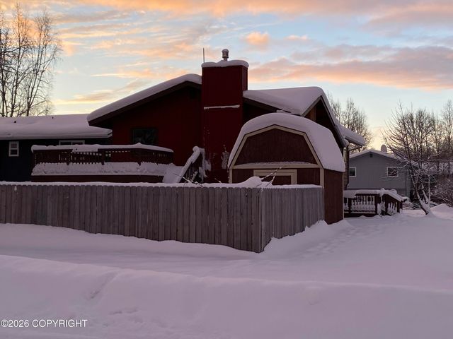 8401 Stacey Circle, Anchorage, AK 99507