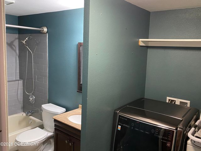 8401 Stacey Circle, Anchorage, AK 99507