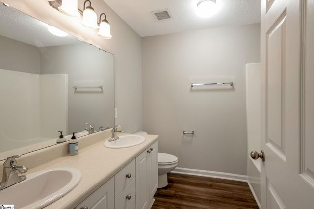 125 Mckenna Circle, Greenville, SC 29615