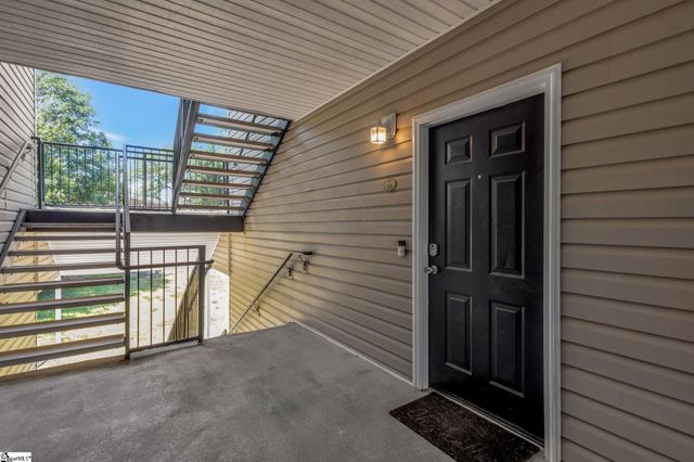 125 Mckenna Circle, Greenville, SC 29615