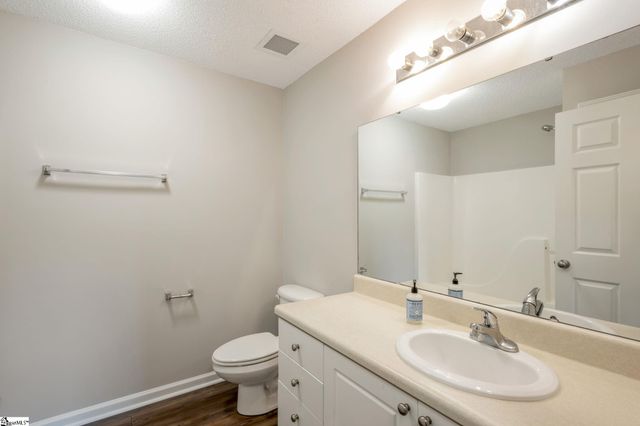 125 Mckenna Circle, Greenville, SC 29615