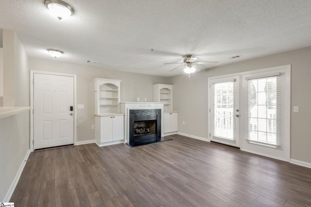 125 Mckenna Circle, Greenville, SC 29615