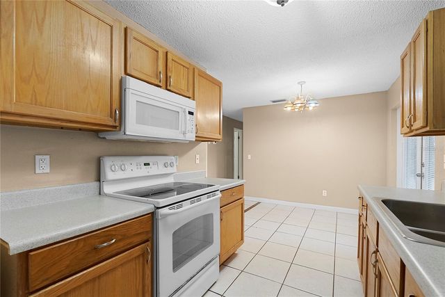 102 CAMPHORWOOD COURT, Winter Springs, FL 32708