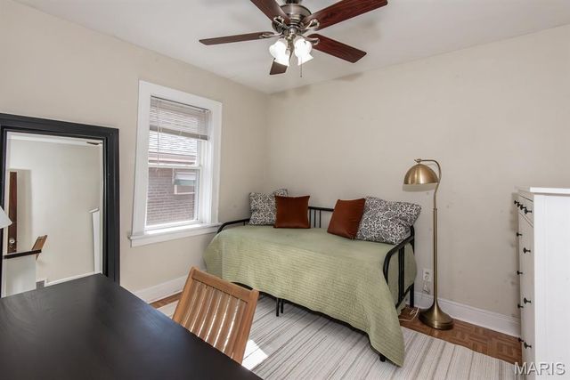 3855 Bingham Avenue, St Louis, MO 63116