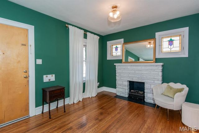 3855 Bingham Avenue, St Louis, MO 63116