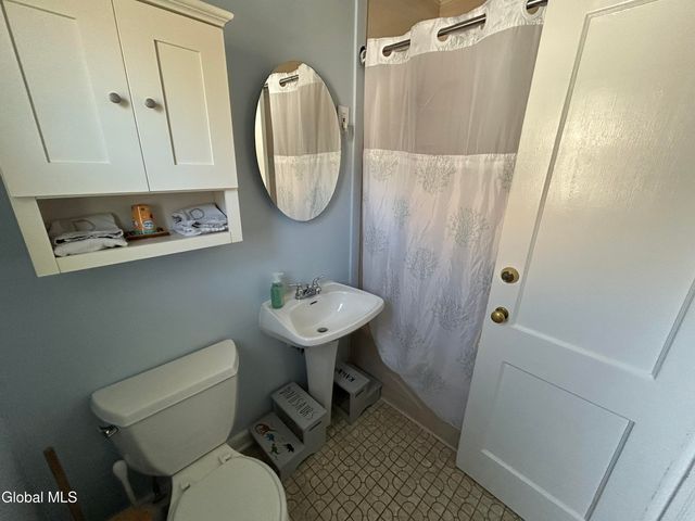 83 Kingsboro Avenue, Gloversville, NY 12078