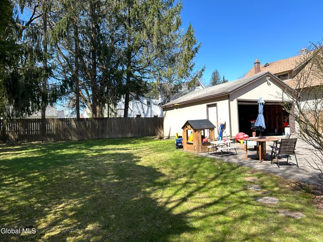 83 Kingsboro Avenue, Gloversville, NY 12078