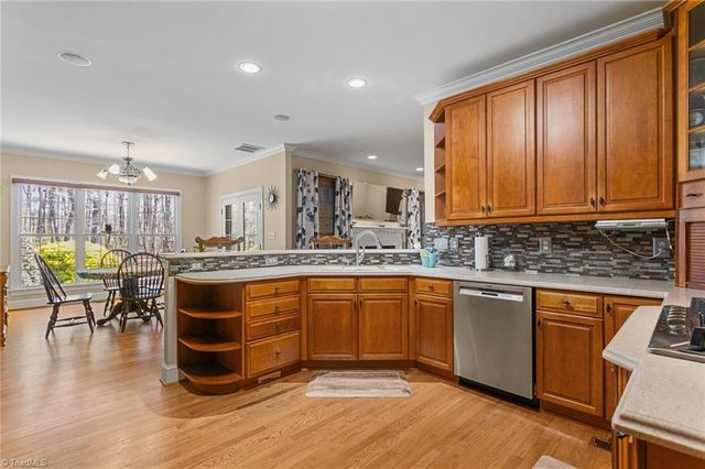 1515 Timber Creek Lane, Kernersville, NC 27284