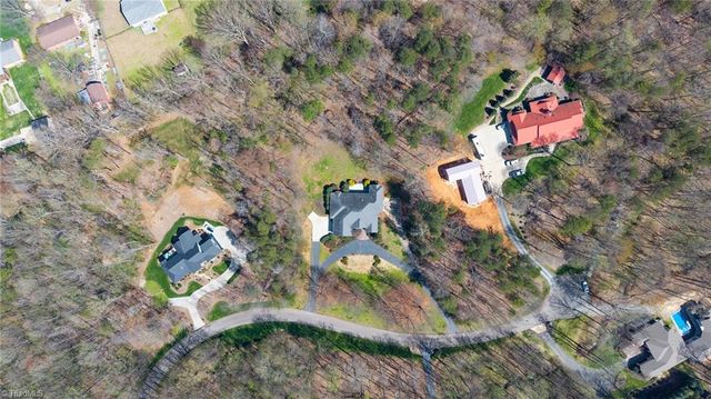 1515 Timber Creek Lane, Kernersville, NC 27284