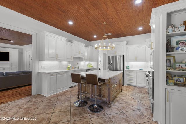 6 Eastbrooke Circle, Madison, MS 39110