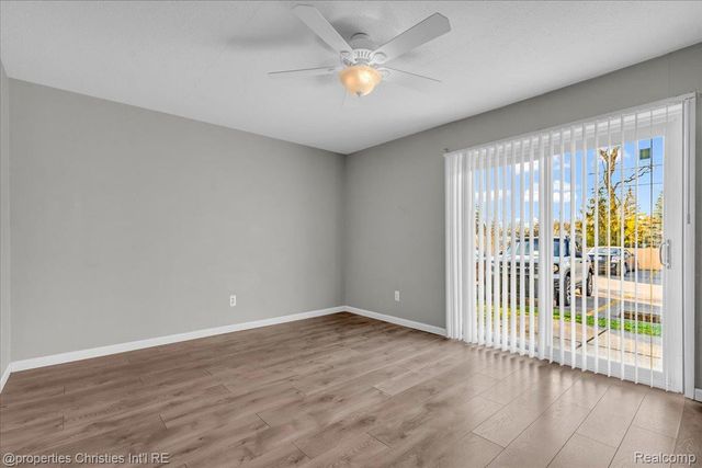 328 E Elmwood Avenue, Clawson, MI 48017