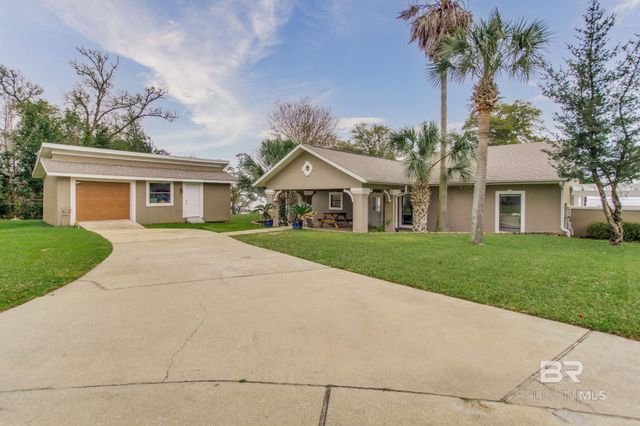 33495 Woodlands Drive, Lillian, AL 36549