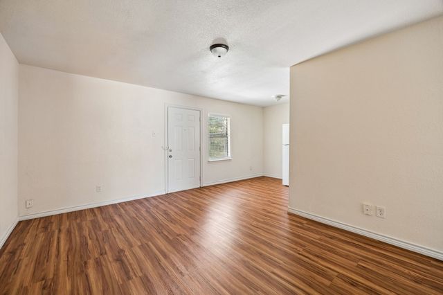 6221 Pine Street, Rowlett, TX 75089