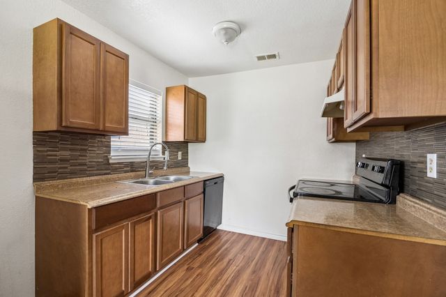 6221 Pine Street, Rowlett, TX 75089