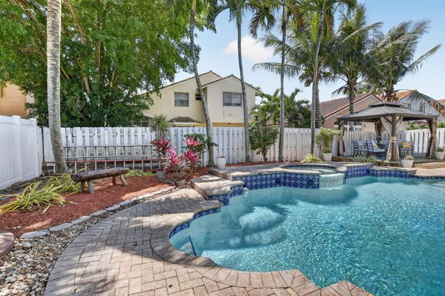19064 NW 13th Street, Pembroke Pines, FL 33029