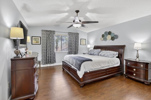 19064 NW 13th Street, Pembroke Pines, FL 33029