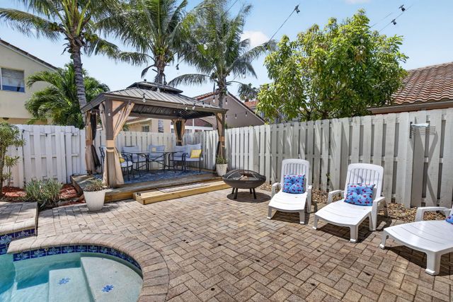 19064 NW 13th Street, Pembroke Pines, FL 33029