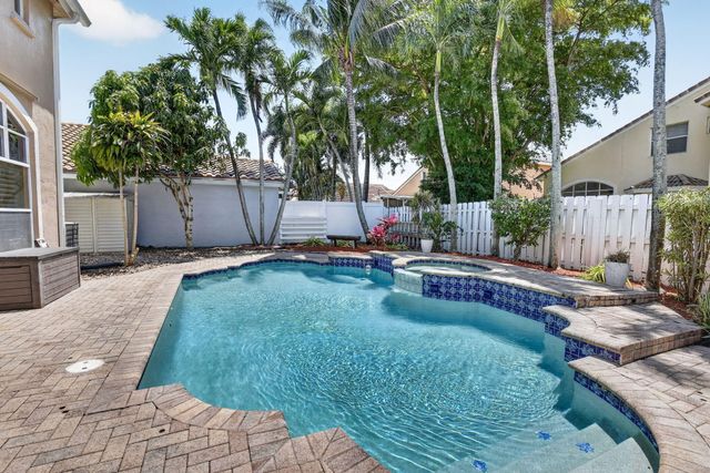 19064 NW 13th Street, Pembroke Pines, FL 33029