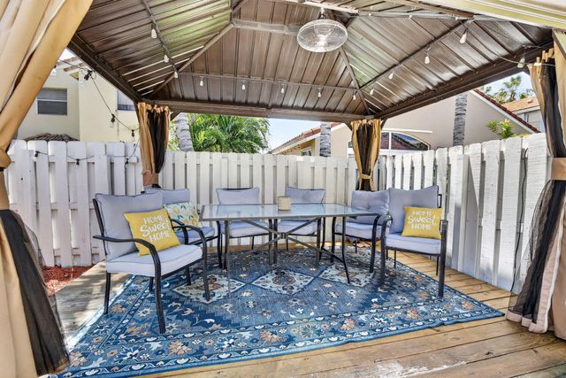 19064 NW 13th Street, Pembroke Pines, FL 33029