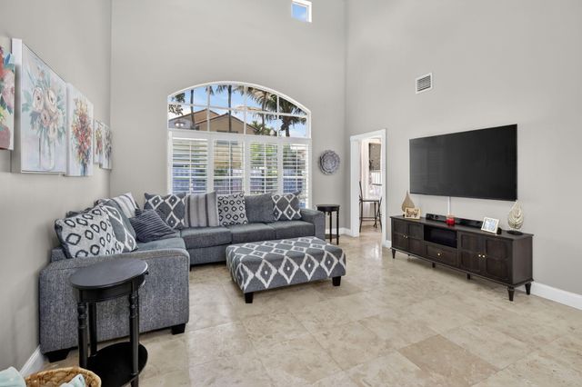 19064 NW 13th Street, Pembroke Pines, FL 33029