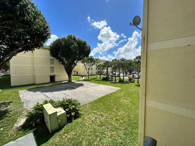 1875 W 56th Street 301, Hialeah, FL 33012